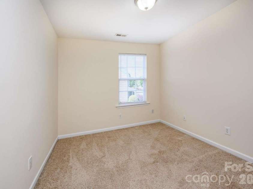 10430 Trolley Run Drive, Cornelius, NC 28031.  MLS# CAR4371885, YatesRealty ID 24196. 