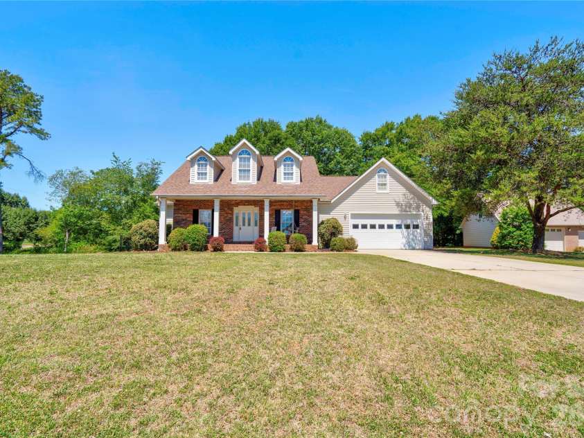 103 Whitetail Drive, Shelby, NC 28152.  MLS# CAR4382325, YatesRealty ID 24198. 