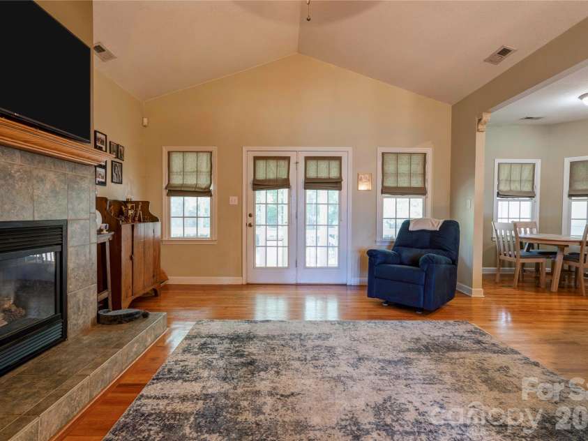 103 Whitetail Drive, Shelby, NC 28152.  MLS# CAR4382325, YatesRealty ID 24198. 