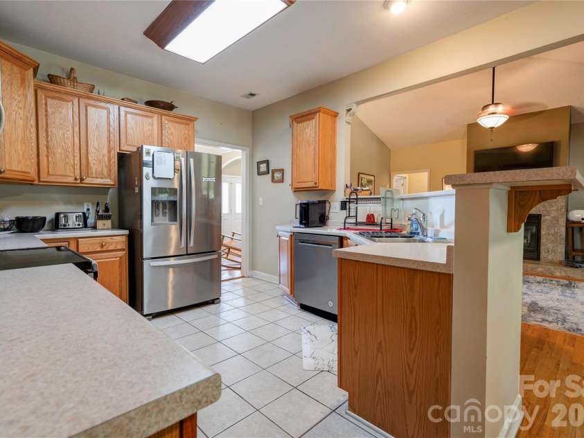 103 Whitetail Drive, Shelby, NC 28152.  MLS# CAR4382325, YatesRealty ID 24198. 