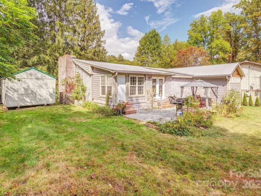 2143 Pisgah Highway, Candler, NC 28715.  MLS# CAR4266869, YatesRealty ID 24198. 