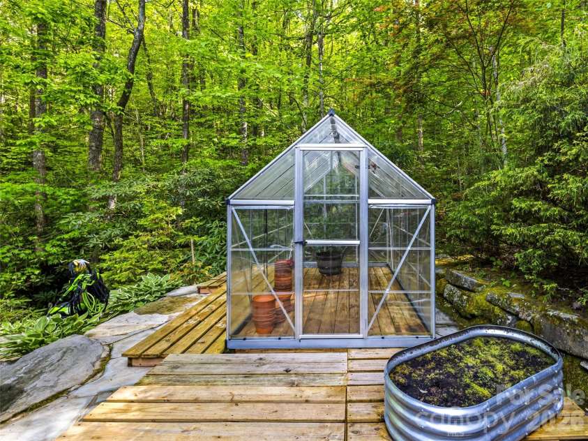 329 Kenmure Drive, Flat Rock, NC 28731.  MLS# CAR4376570, YatesRealty ID 24199. 
