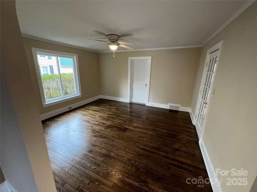 634 Rutherford Road, Marion, NC 28752.  MLS# CAR4240632, YatesRealty ID 242. Den 2