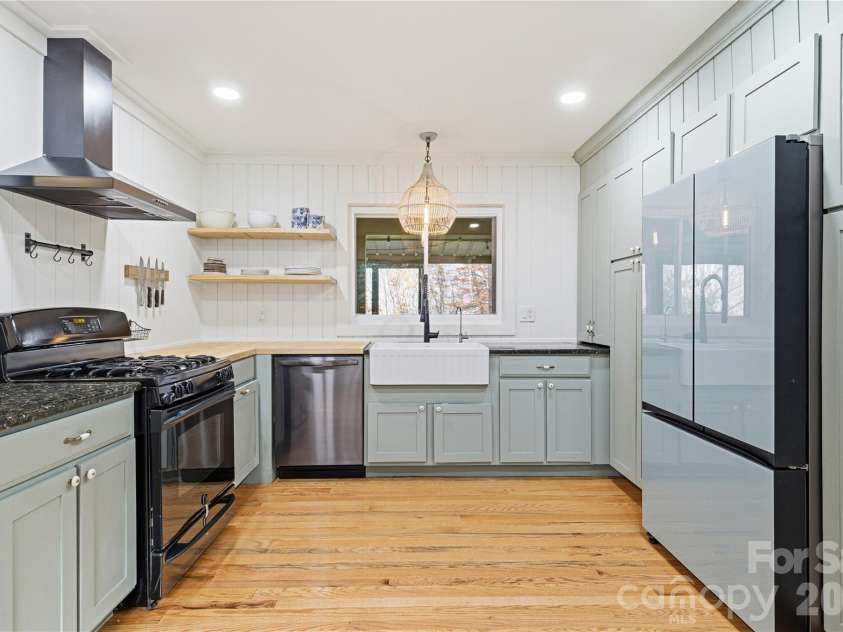 1373 Dogwood Drive, Maggie Valley, NC 28751.  MLS# CAR4320241, YatesRealty ID 2420. 14' 7