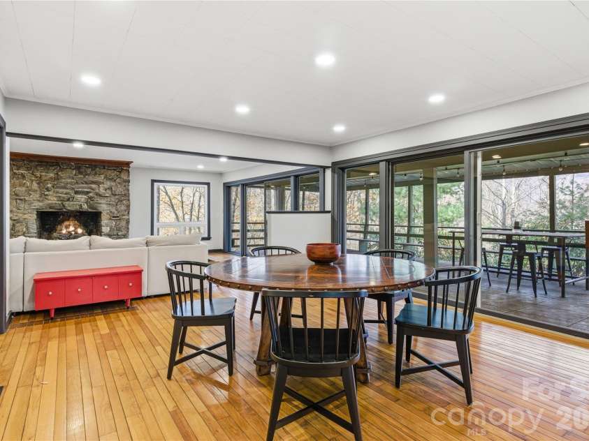 1373 Dogwood Drive, Maggie Valley, NC 28751.  MLS# CAR4320241, YatesRealty ID 2420. Alluring, contemporary and impeccable interior