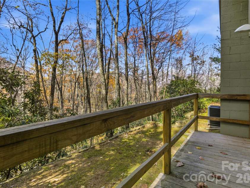 1373 Dogwood Drive, Maggie Valley, NC 28751.  MLS# CAR4320241, YatesRealty ID 2420. Deck off lower level easy to access from the front.