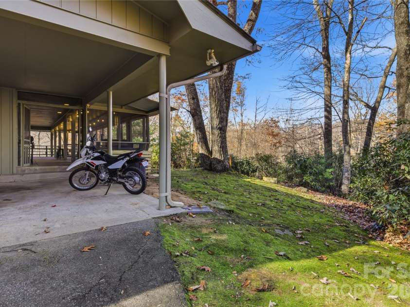 1373 Dogwood Drive, Maggie Valley, NC 28751.  MLS# CAR4320241, YatesRealty ID 2420. Great views and beautiful moss