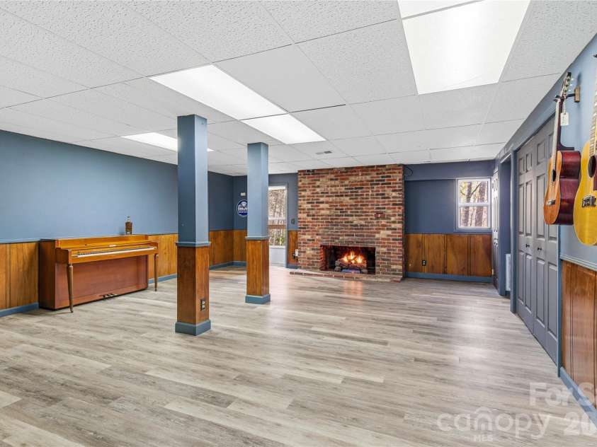 1373 Dogwood Drive, Maggie Valley, NC 28751.  MLS# CAR4320241, YatesRealty ID 2420. Immaculate