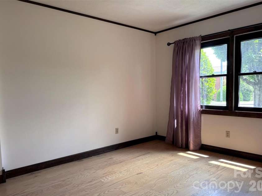 427 6th Avenue, Hendersonville, NC 28739.  MLS# CAR4379702, YatesRealty ID 2420. Primary bedroom, freshly painted.