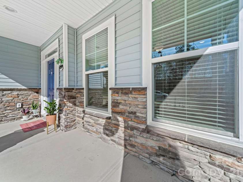 8729 Frank Grier Road, Charlotte, NC 28215.  MLS# CAR4364714, YatesRealty ID 24200. 