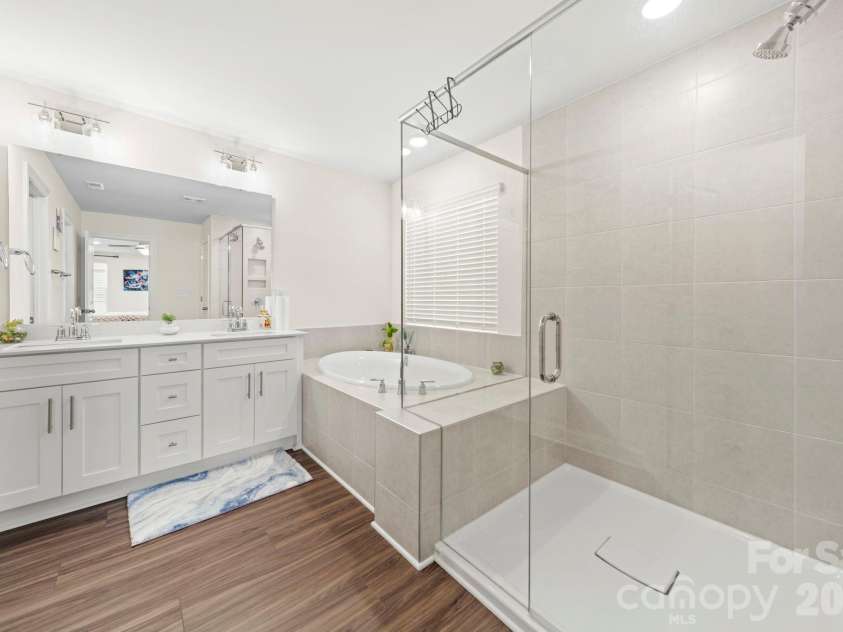 8729 Frank Grier Road, Charlotte, NC 28215.  MLS# CAR4364714, YatesRealty ID 24200. 