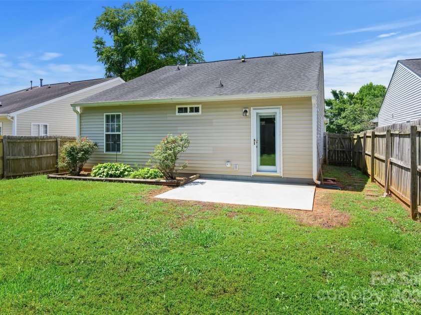 2007 Salmon River Drive, Monroe, NC 28110.  MLS# CAR4278057, YatesRealty ID 24201. 