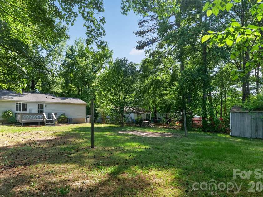 7919 Corder Drive, Charlotte, NC 28212.  MLS# CAR4382688, YatesRealty ID 24201. 