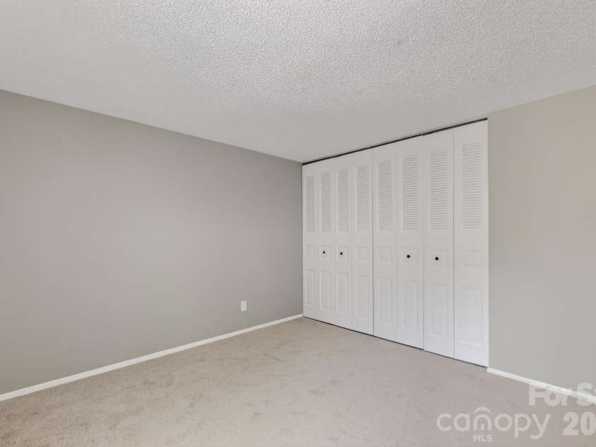 7919 Corder Drive, Charlotte, NC 28212.  MLS# CAR4382688, YatesRealty ID 24201. 