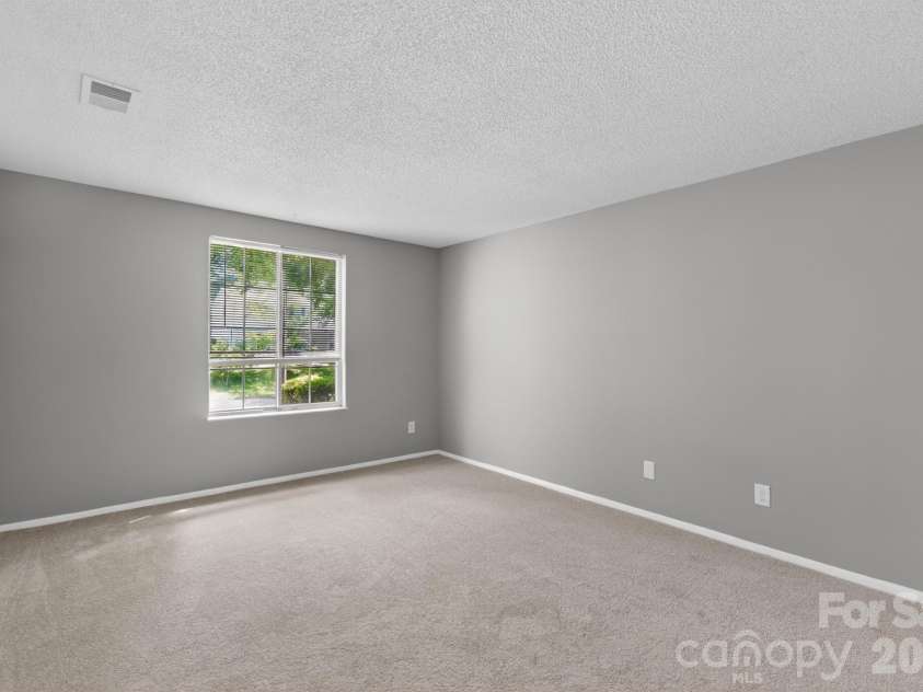 7919 Corder Drive, Charlotte, NC 28212.  MLS# CAR4382688, YatesRealty ID 24201. 