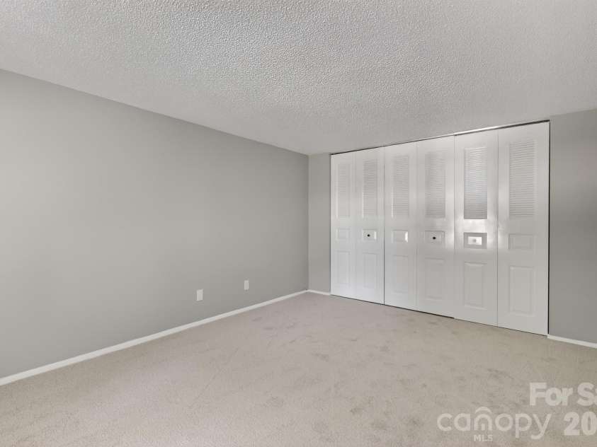 7919 Corder Drive, Charlotte, NC 28212.  MLS# CAR4382688, YatesRealty ID 24201. 