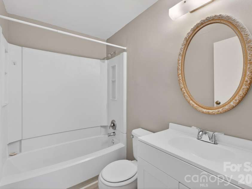 7919 Corder Drive, Charlotte, NC 28212.  MLS# CAR4382688, YatesRealty ID 24201. 
