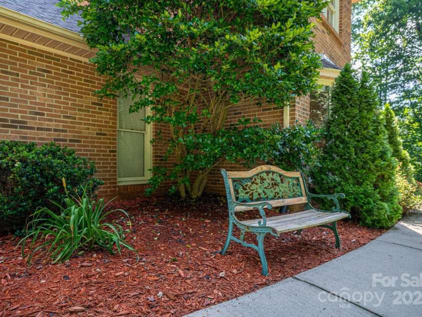 3513 Briarcliff Acres Drive, Lincolnton, NC 28092.  MLS# CAR4261585, YatesRealty ID 24202. 
