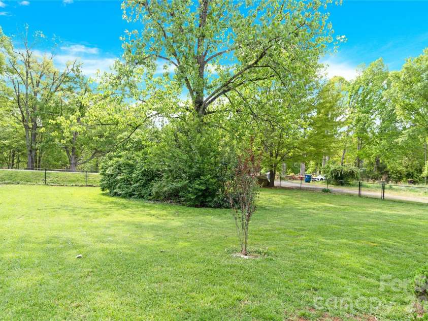 4130 Mountainview Street, Gastonia, NC 28056.  MLS# CAR4367519, YatesRealty ID 24202. 