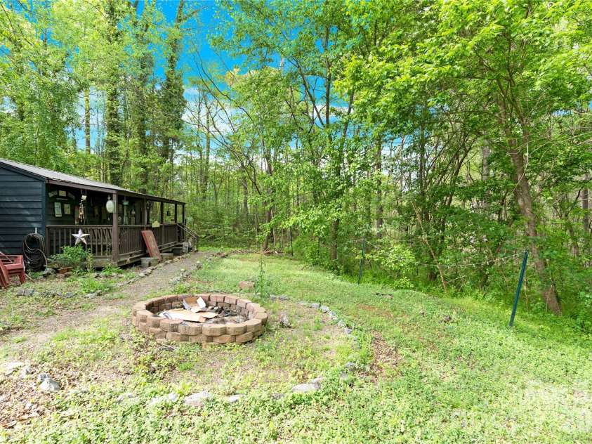 4130 Mountainview Street, Gastonia, NC 28056.  MLS# CAR4367519, YatesRealty ID 24202. 