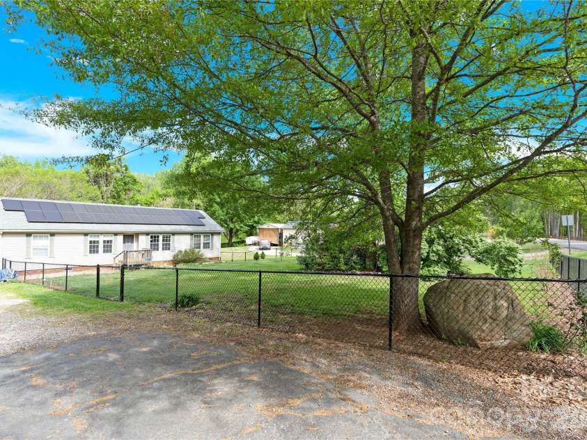 4130 Mountainview Street, Gastonia, NC 28056.  MLS# CAR4367519, YatesRealty ID 24202. 