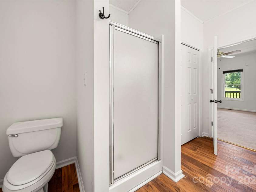 814 Carved Oak Court, York, SC 29745.  MLS# CAR4272954, YatesRealty ID 24204. 