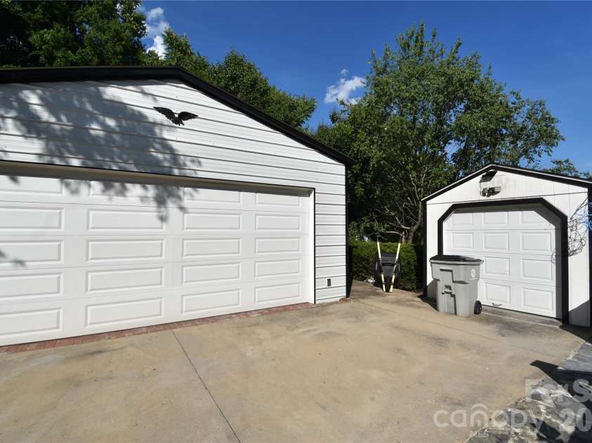 212 Sharon Avenue, Lenoir, NC 28645.  MLS# CAR4384971, YatesRealty ID 24205. 