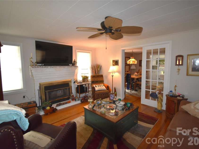 212 Sharon Avenue, Lenoir, NC 28645.  MLS# CAR4384971, YatesRealty ID 24205. 