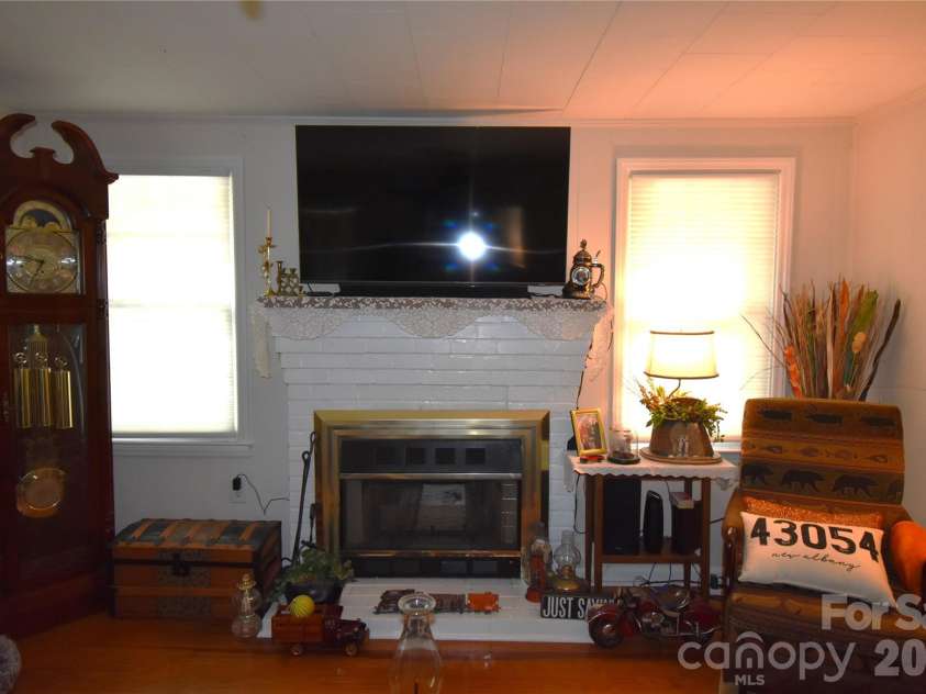 212 Sharon Avenue, Lenoir, NC 28645.  MLS# CAR4384971, YatesRealty ID 24205. 