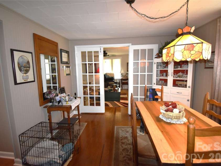 212 Sharon Avenue, Lenoir, NC 28645.  MLS# CAR4384971, YatesRealty ID 24205. 