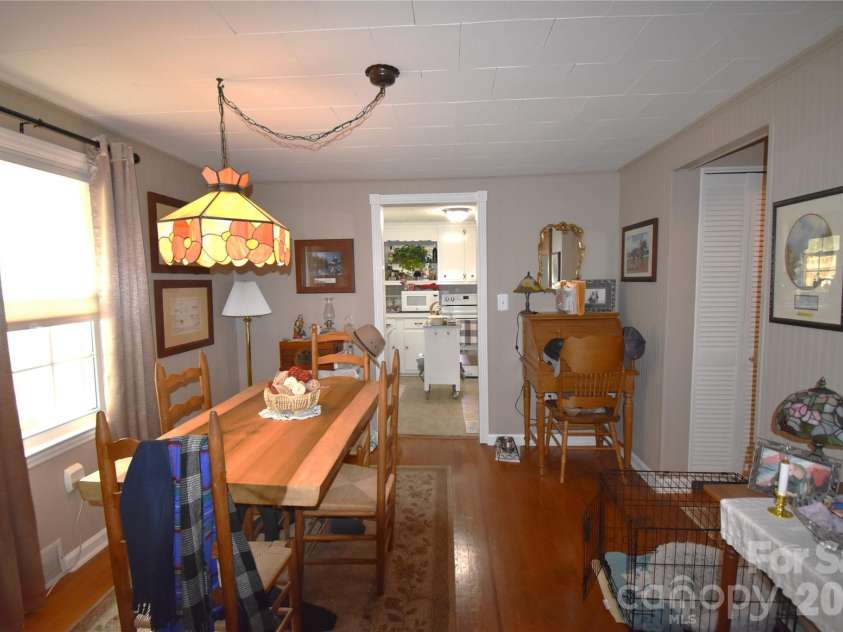 212 Sharon Avenue, Lenoir, NC 28645.  MLS# CAR4384971, YatesRealty ID 24205. 