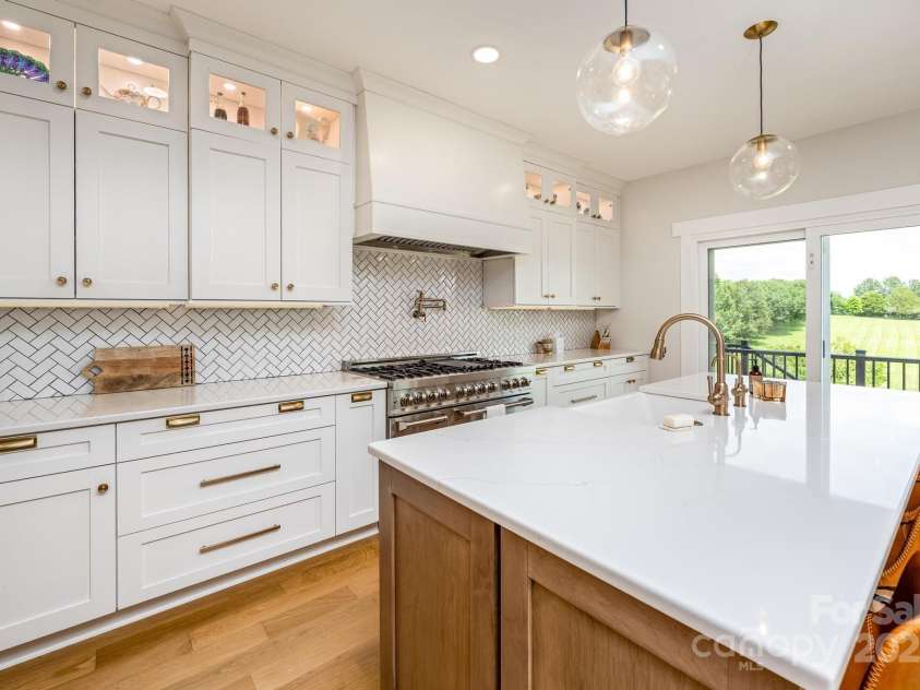 594 Patterson Farm Road, Mooresville, NC 28115.  MLS# CAR4274191, YatesRealty ID 24205. 
