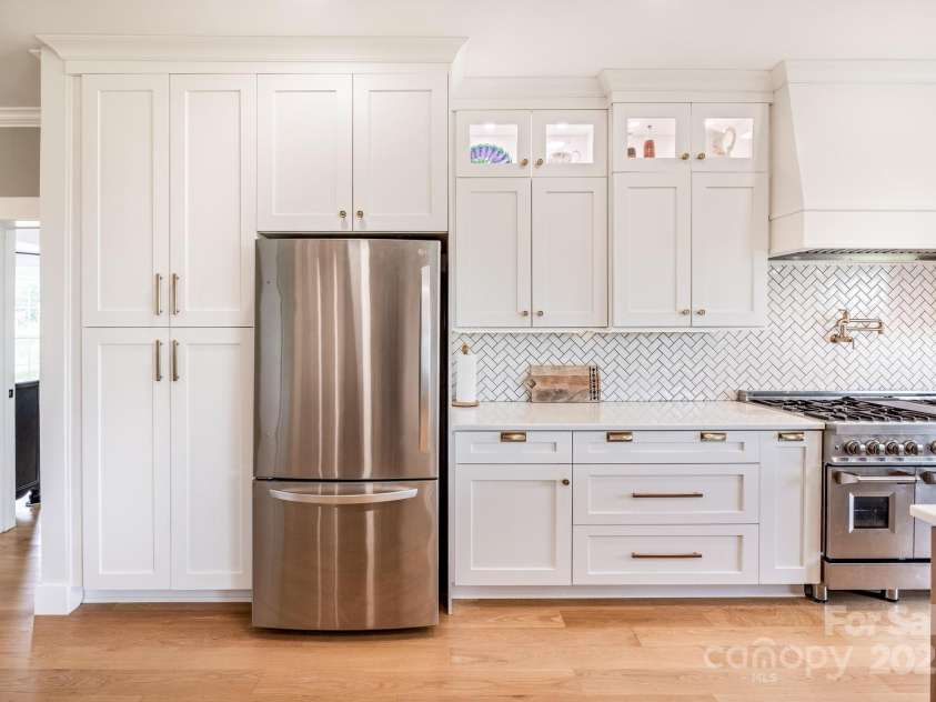 594 Patterson Farm Road, Mooresville, NC 28115.  MLS# CAR4274191, YatesRealty ID 24205. 