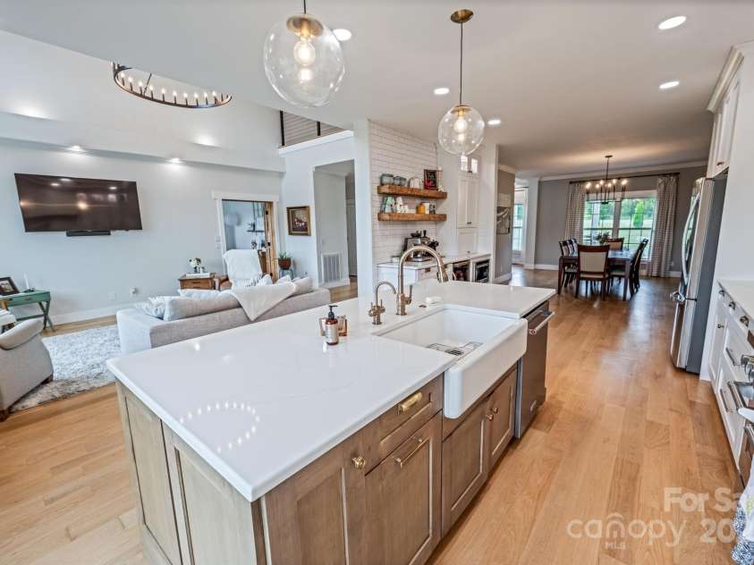 594 Patterson Farm Road, Mooresville, NC 28115.  MLS# CAR4274191, YatesRealty ID 24205. 