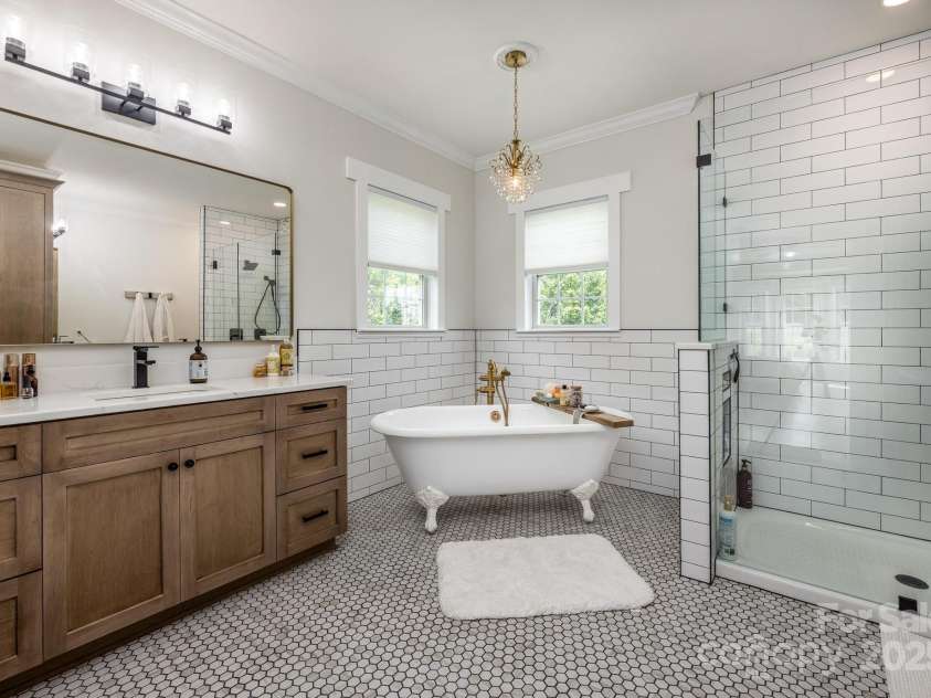 594 Patterson Farm Road, Mooresville, NC 28115.  MLS# CAR4274191, YatesRealty ID 24205. 