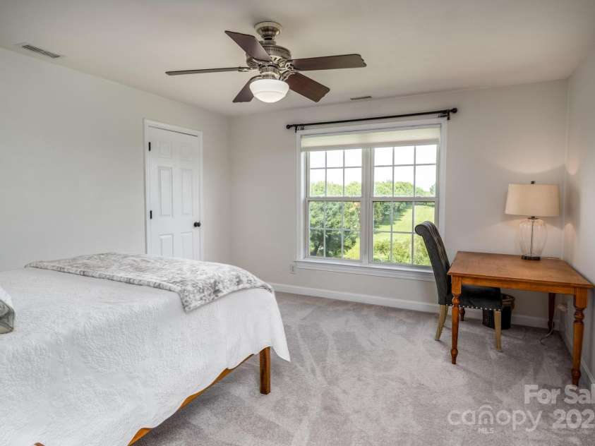 594 Patterson Farm Road, Mooresville, NC 28115.  MLS# CAR4274191, YatesRealty ID 24205. 