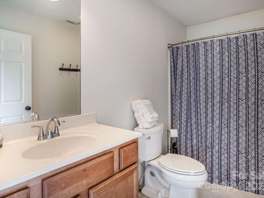 594 Patterson Farm Road, Mooresville, NC 28115.  MLS# CAR4274191, YatesRealty ID 24205. 