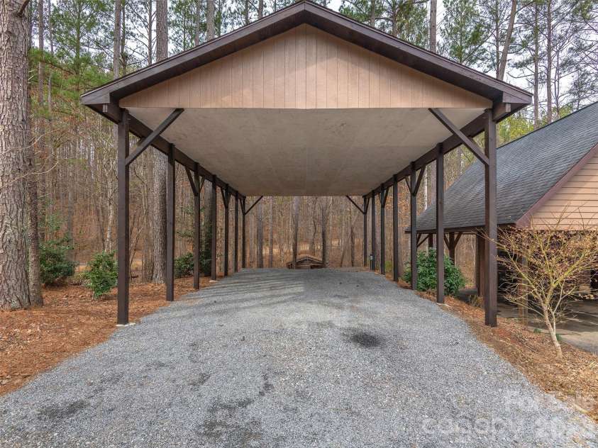 201 Hawk Ridge Drive, Mill Spring, NC 28756.  MLS# CAR4349061, YatesRealty ID 24206. 
