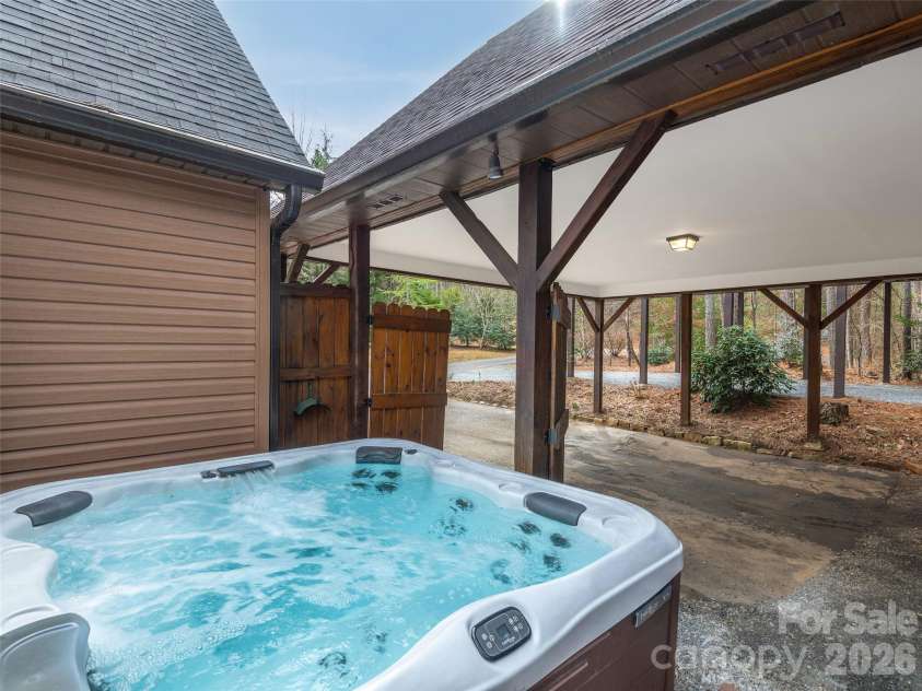 201 Hawk Ridge Drive, Mill Spring, NC 28756.  MLS# CAR4349061, YatesRealty ID 24206. 