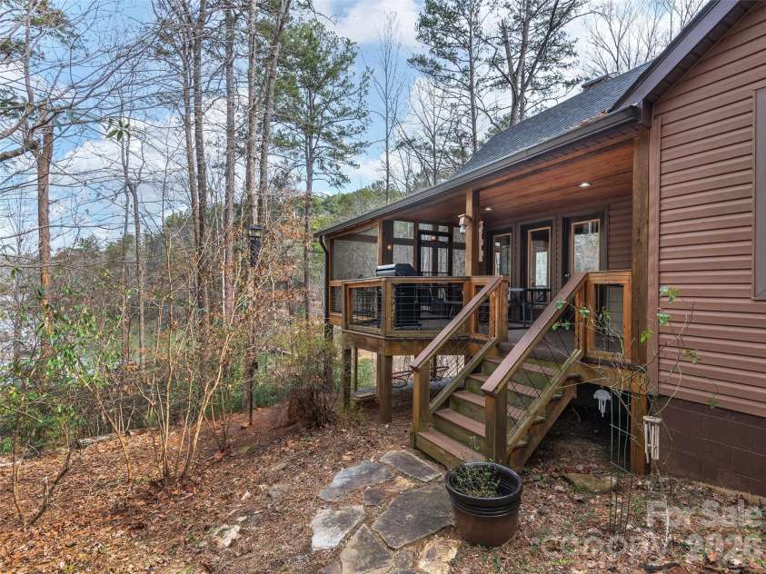 201 Hawk Ridge Drive, Mill Spring, NC 28756.  MLS# CAR4349061, YatesRealty ID 24206. 