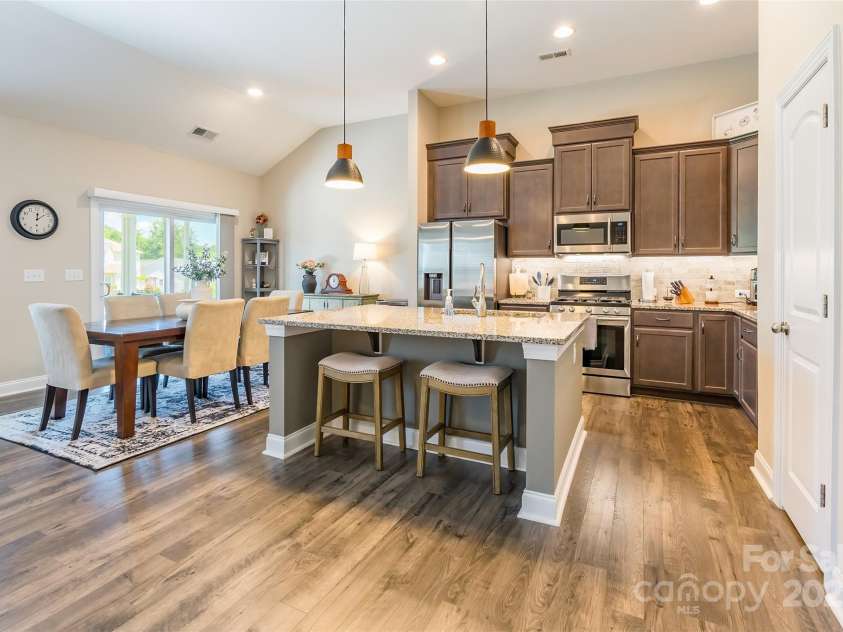 385 Willow Tree Drive, Rock Hill, SC 29732.  MLS# CAR4270668, YatesRealty ID 24206. 