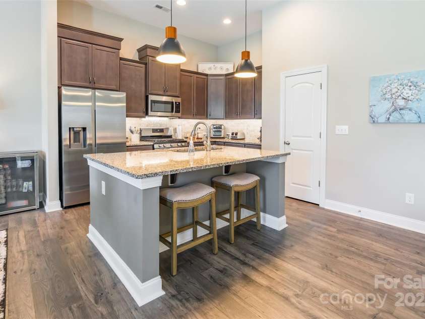 385 Willow Tree Drive, Rock Hill, SC 29732.  MLS# CAR4270668, YatesRealty ID 24206. 