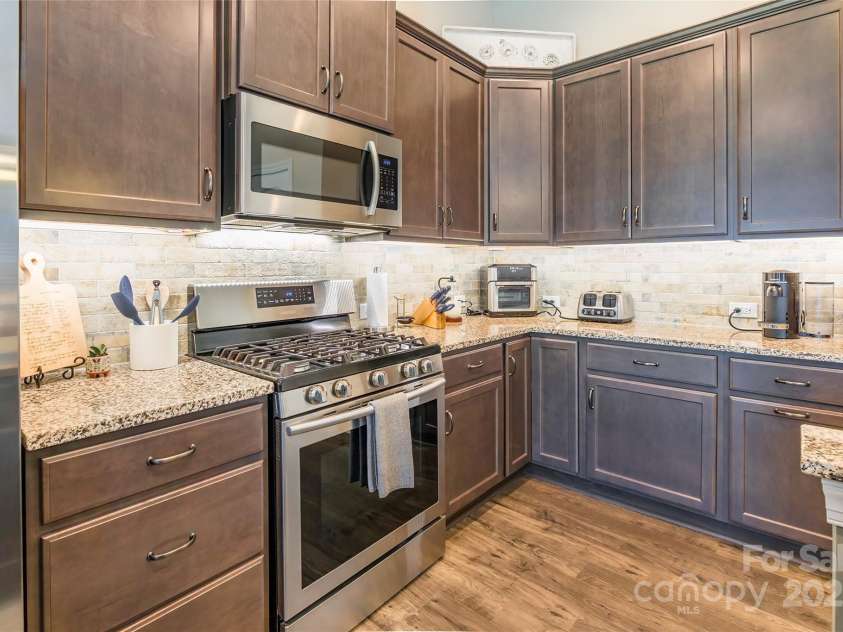 385 Willow Tree Drive, Rock Hill, SC 29732.  MLS# CAR4270668, YatesRealty ID 24206. 