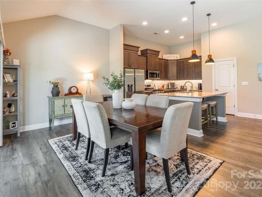 385 Willow Tree Drive, Rock Hill, SC 29732.  MLS# CAR4270668, YatesRealty ID 24206. 