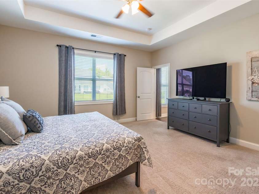 385 Willow Tree Drive, Rock Hill, SC 29732.  MLS# CAR4270668, YatesRealty ID 24206. 