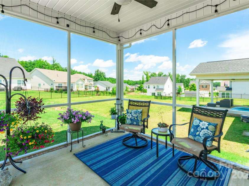 385 Willow Tree Drive, Rock Hill, SC 29732.  MLS# CAR4270668, YatesRealty ID 24206. 