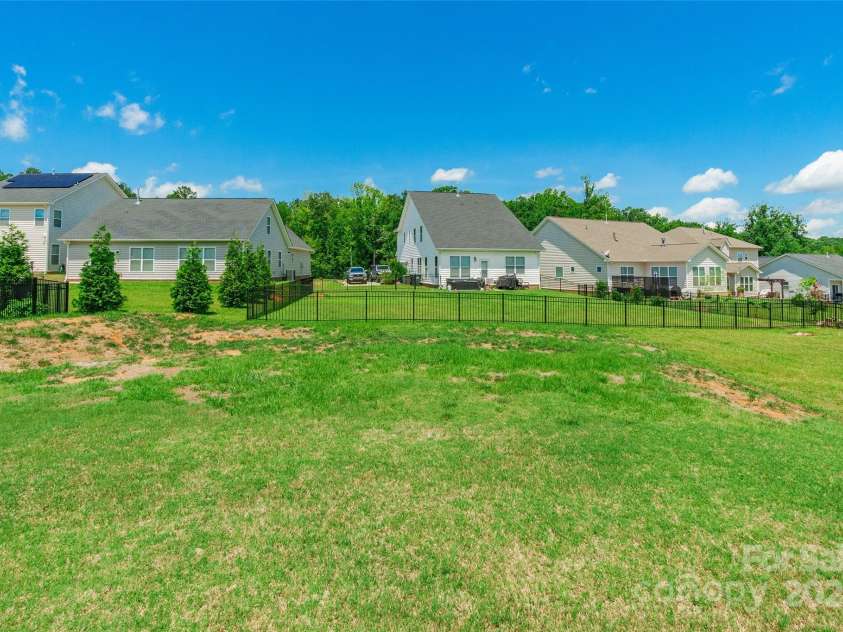 385 Willow Tree Drive, Rock Hill, SC 29732.  MLS# CAR4270668, YatesRealty ID 24206. 