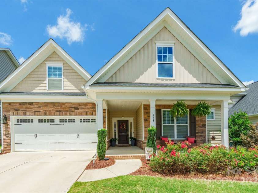 385 Willow Tree Drive, Rock Hill, SC 29732.  MLS# CAR4270668, YatesRealty ID 24206. 