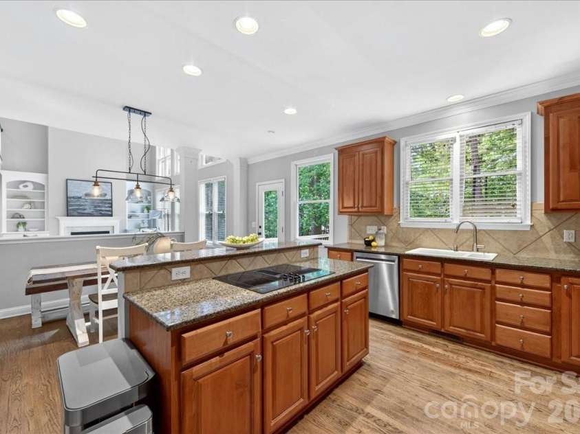 6410 Latta Springs Circle, Huntersville, NC 28078.  MLS# CAR4381760, YatesRealty ID 24208. 