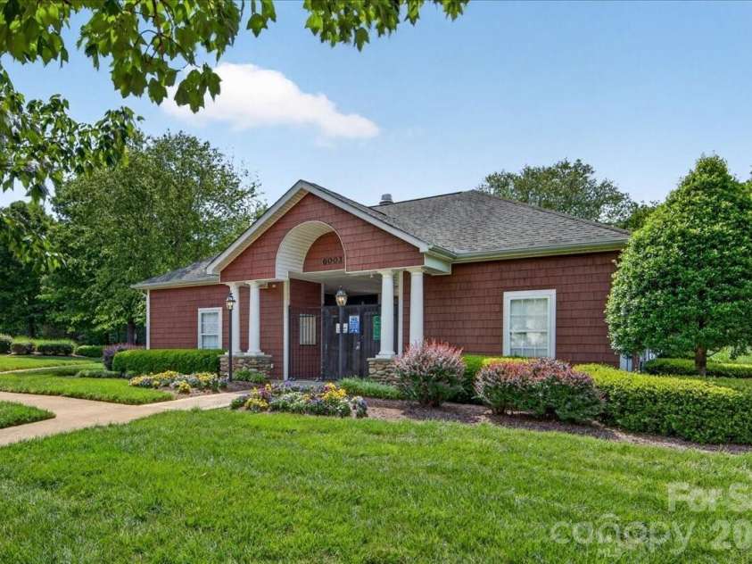 6410 Latta Springs Circle, Huntersville, NC 28078.  MLS# CAR4381760, YatesRealty ID 24208. 
